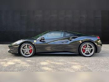 Used Ferrari 488 2018 for sale - 75143534: Photo