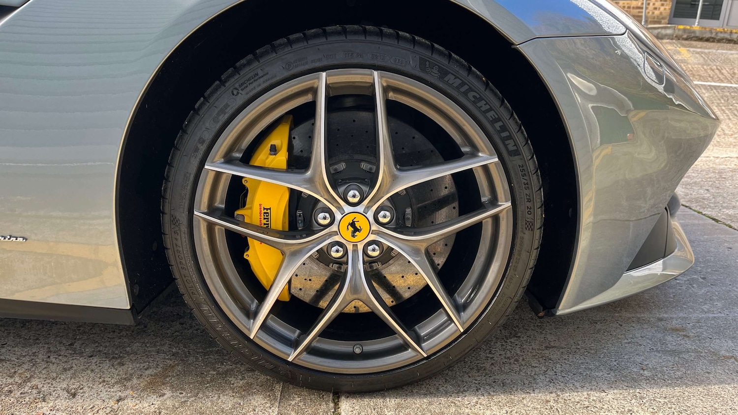 Used Ferrari F12 Berlinetta 2015 for sale - 73732818: Photo 10