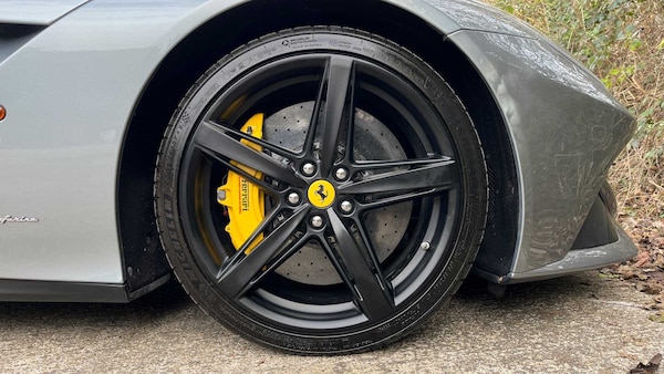 Used Ferrari F12 Berlinetta 2015 for sale - 73732818: Photo 10