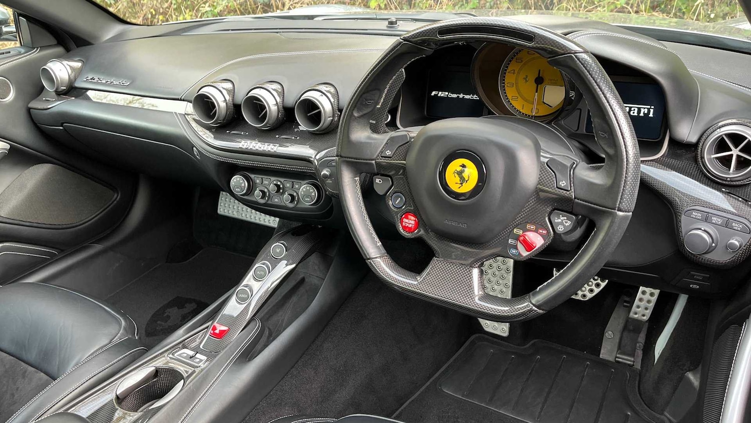 Used Ferrari F12 Berlinetta 2015 for sale - 73732818: Photo 11