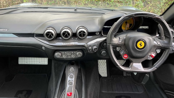 Used Ferrari F12 Berlinetta 2015 for sale - 73732818: Photo 14