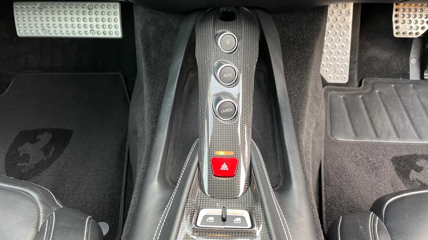 Used Ferrari F12 Berlinetta 2015 for sale - 73732818: Photo 16