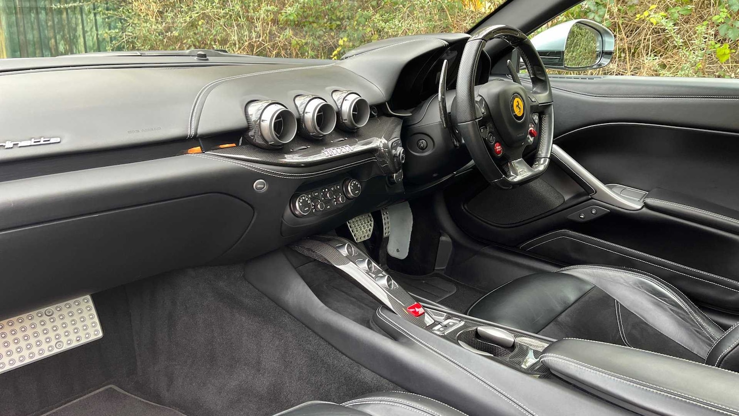 Used Ferrari F12 Berlinetta 2015 for sale - 73732818: Photo 20