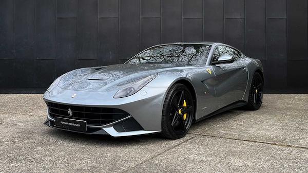 Used Ferrari F12 Berlinetta 2015 for sale - 73732818: Photo 3