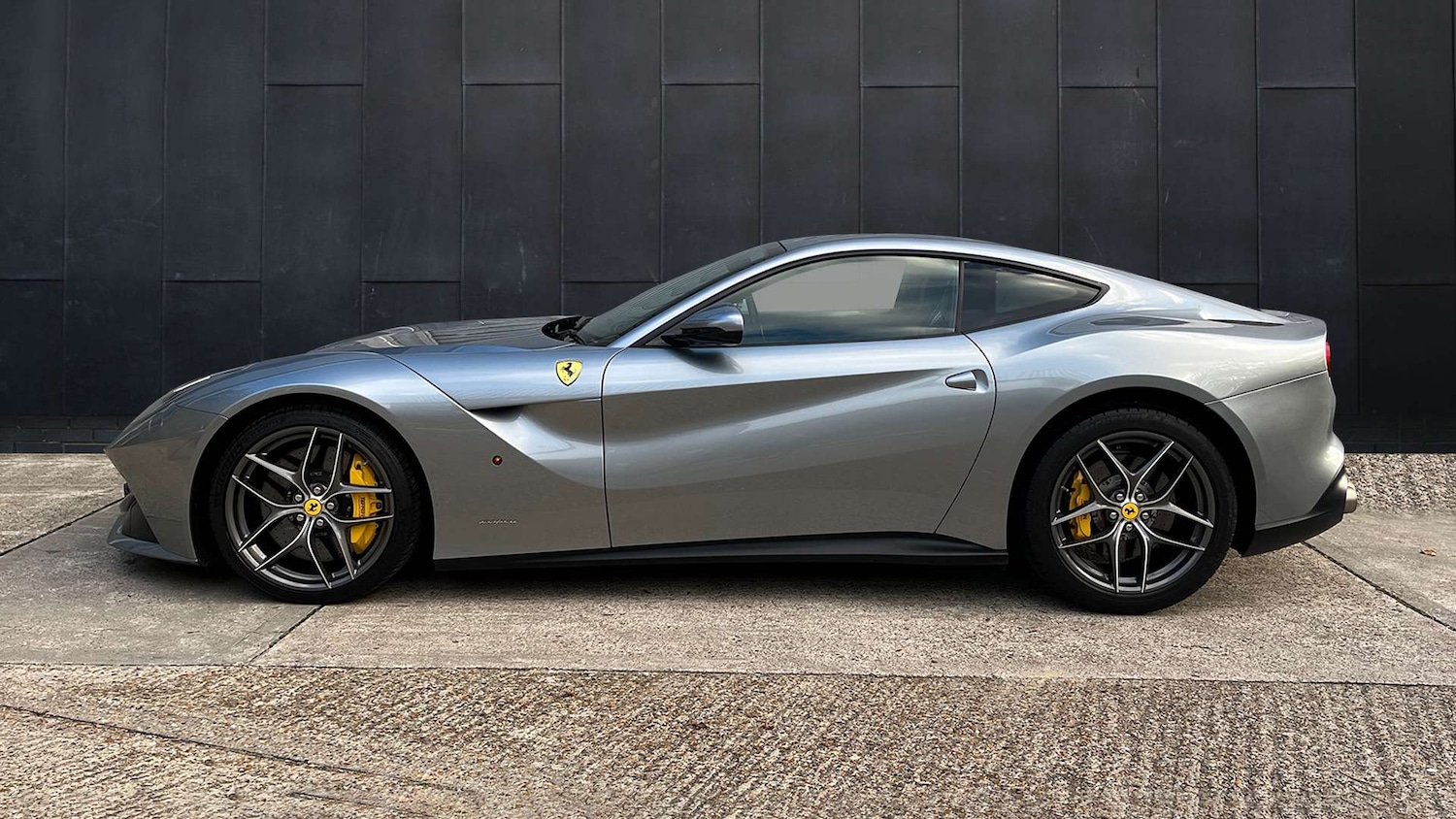 Used Ferrari F12 Berlinetta 2015 for sale - 73732818: Photo 4