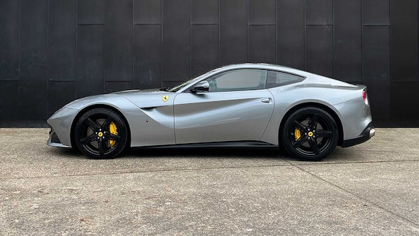 Used Ferrari F12 Berlinetta 2015 for sale - 73732818: Photo 4