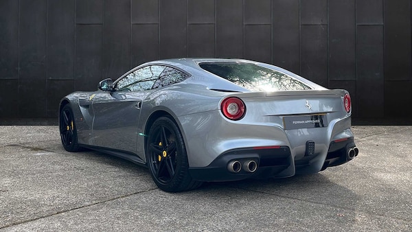 Used Ferrari F12 Berlinetta 2015 for sale - 73732818: Photo 5