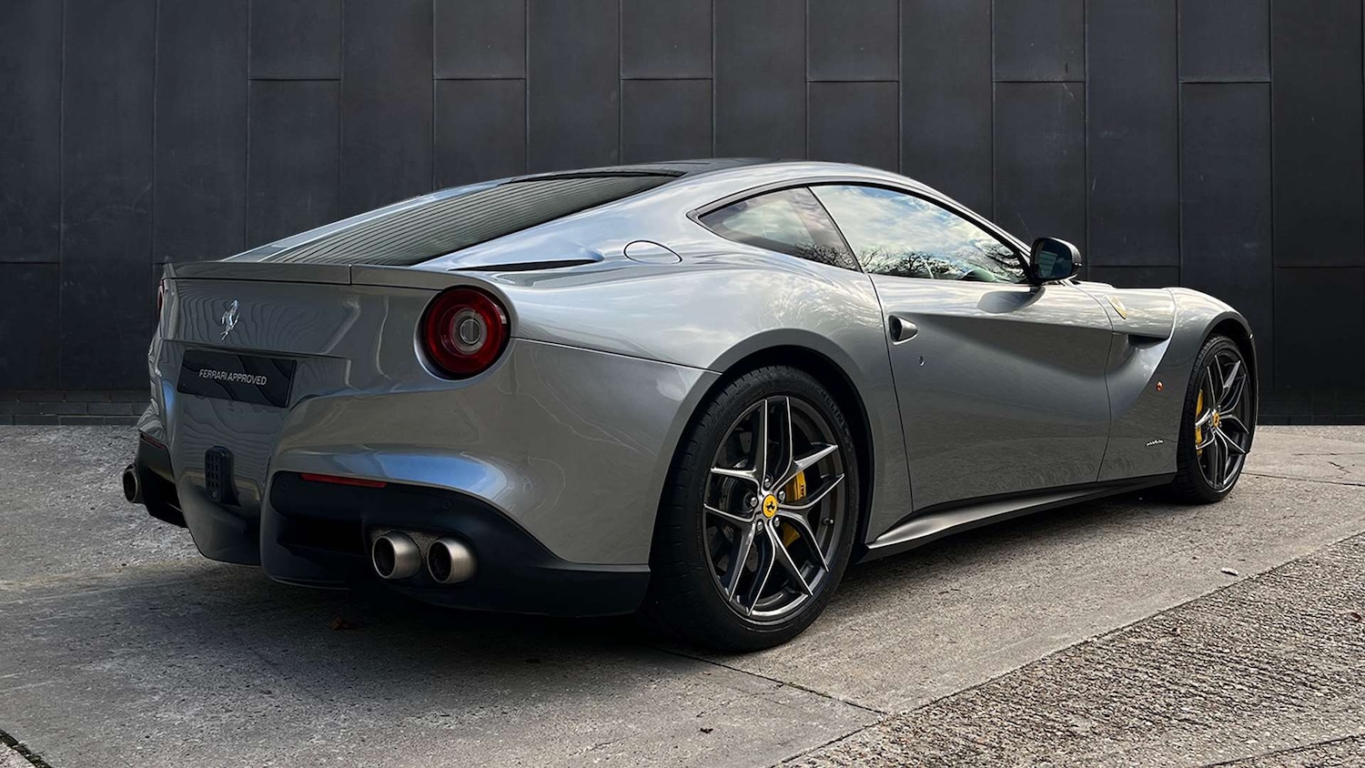 Used Ferrari F12 Berlinetta 2015 for sale - 73732818: Photo 7