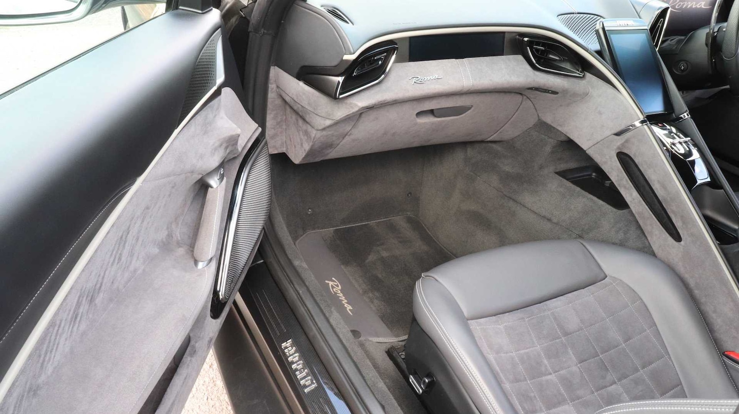 Used Ferrari Roma 2023 for sale - 76875698: Photo 22