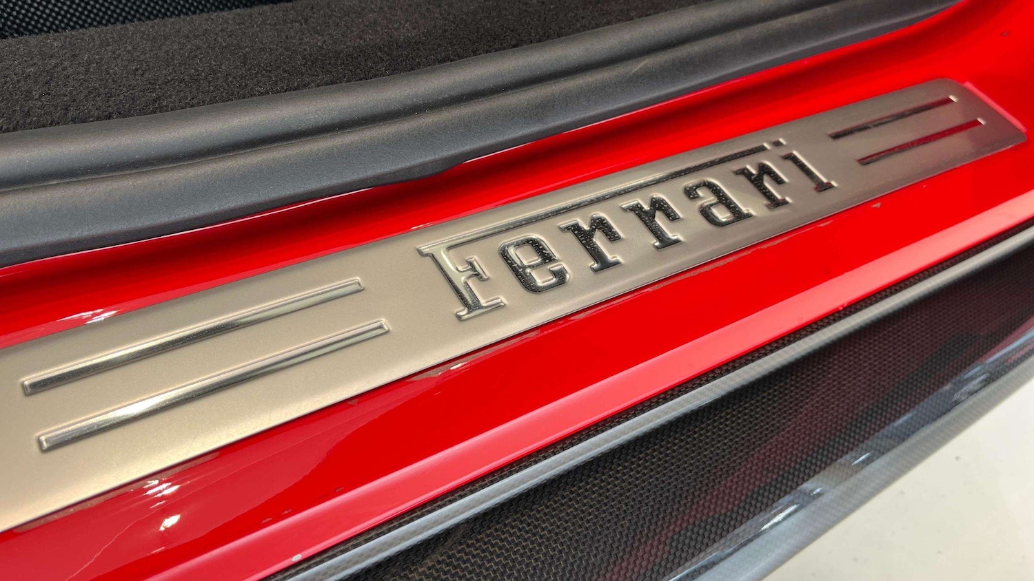 Used Ferrari 296 GTB 2022 for sale - 78149149: Photo 25