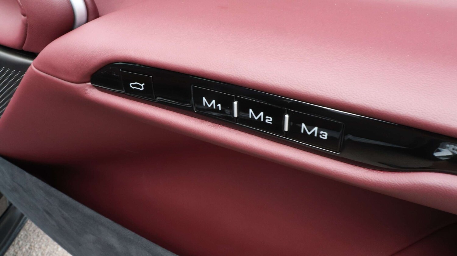 Used Ferrari Purosangue 2024 for sale - 77219510: Photo 34