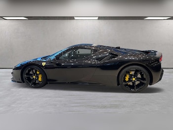 Used Ferrari SF90 Spider 2021 for sale - 78464707: Photo