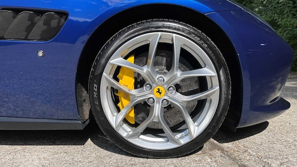 Used Ferrari GTC4Lusso 2019 for sale - 74890414: Photo 10