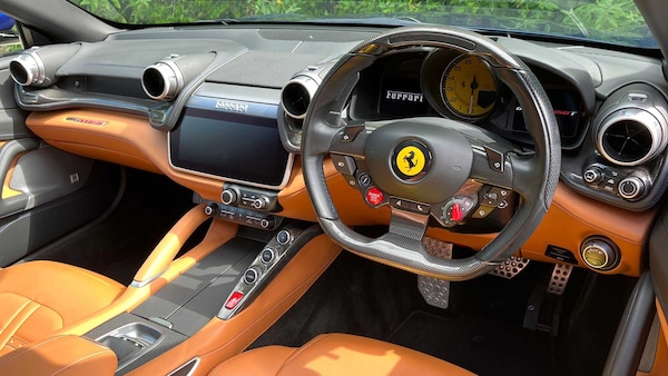Used Ferrari GTC4Lusso 2019 for sale - 74890414: Photo 11