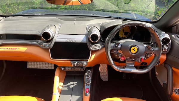 Used Ferrari GTC4Lusso 2019 for sale - 74890414: Photo 14