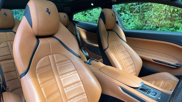 Used Ferrari GTC4Lusso 2019 for sale - 74890414: Photo 17