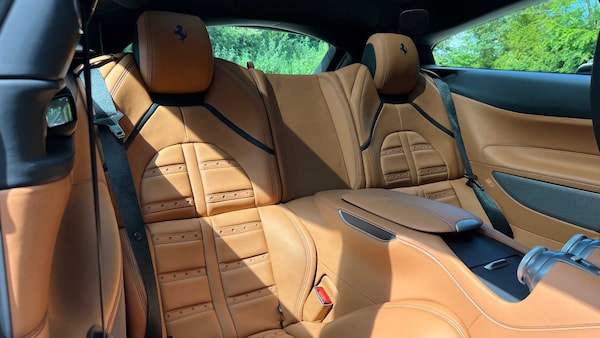 Used Ferrari GTC4Lusso 2019 for sale - 74890414: Photo 25