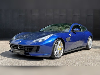 Used Ferrari GTC4Lusso 2019 for sale - 74890414: Photo