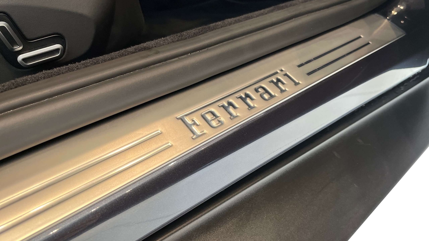 Used Ferrari Roma 2023 for sale - 76889823: Photo 24