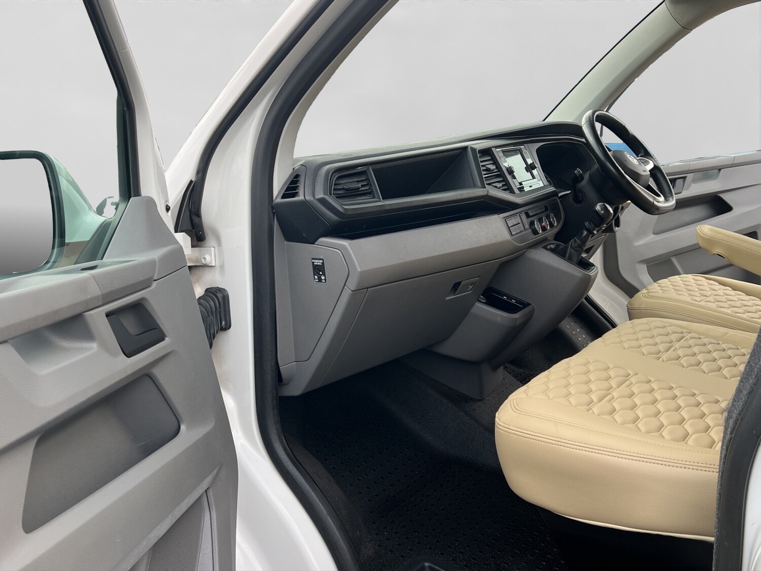 Used Volkswagen Transporter 2020 for sale - 78149221: Photo 18