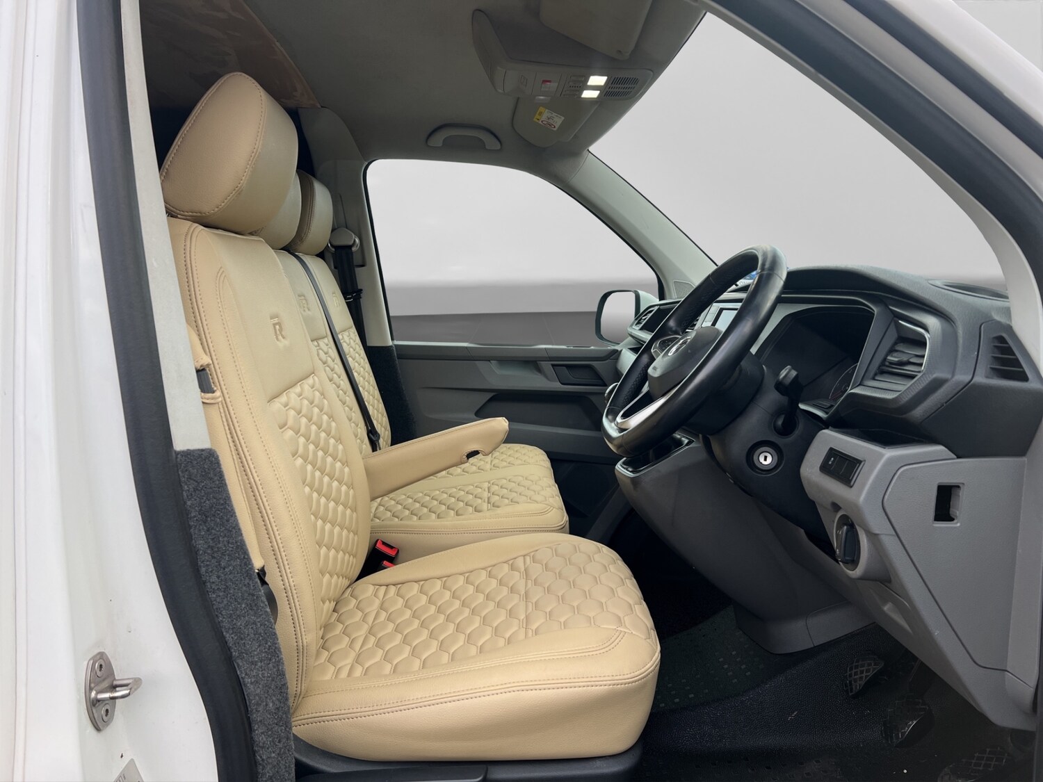 Used Volkswagen Transporter 2020 for sale - 78149221: Photo 26