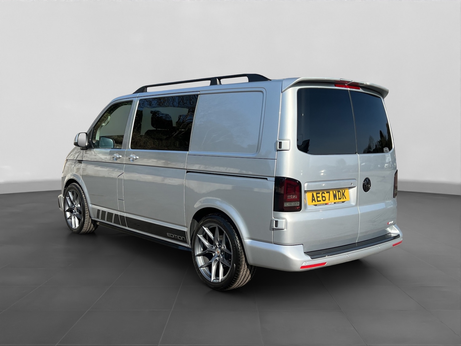 Used Volkswagen Transporter 2017 for sale - 78149053: Photo 8