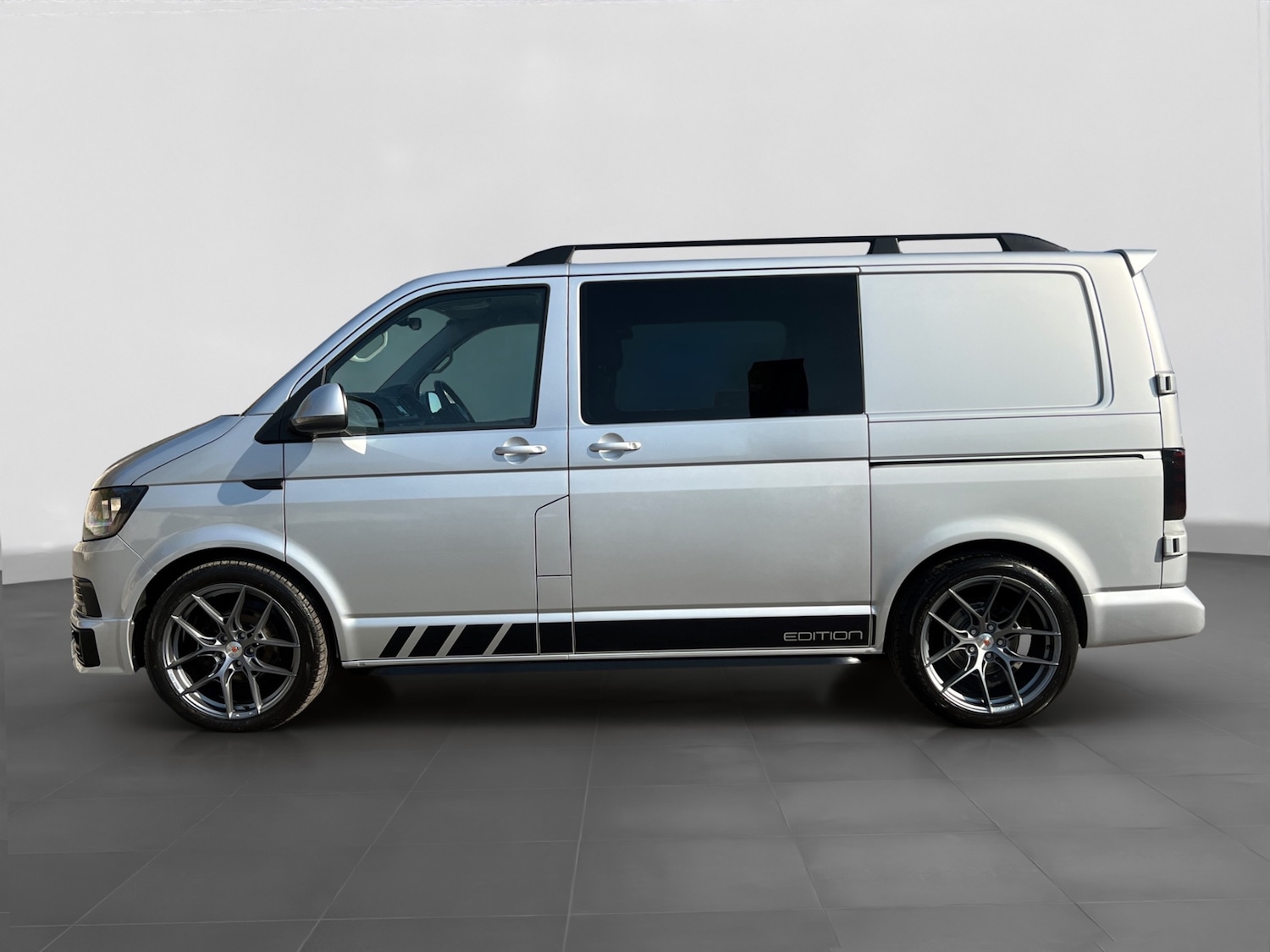 Used Volkswagen Transporter 2017 for sale - 78149053: Photo 9