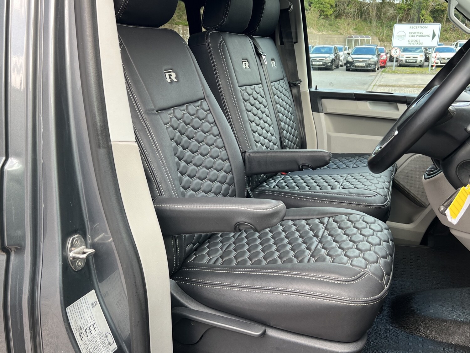 Used Volkswagen Transporter 2018 for sale - 78108976: Photo 14