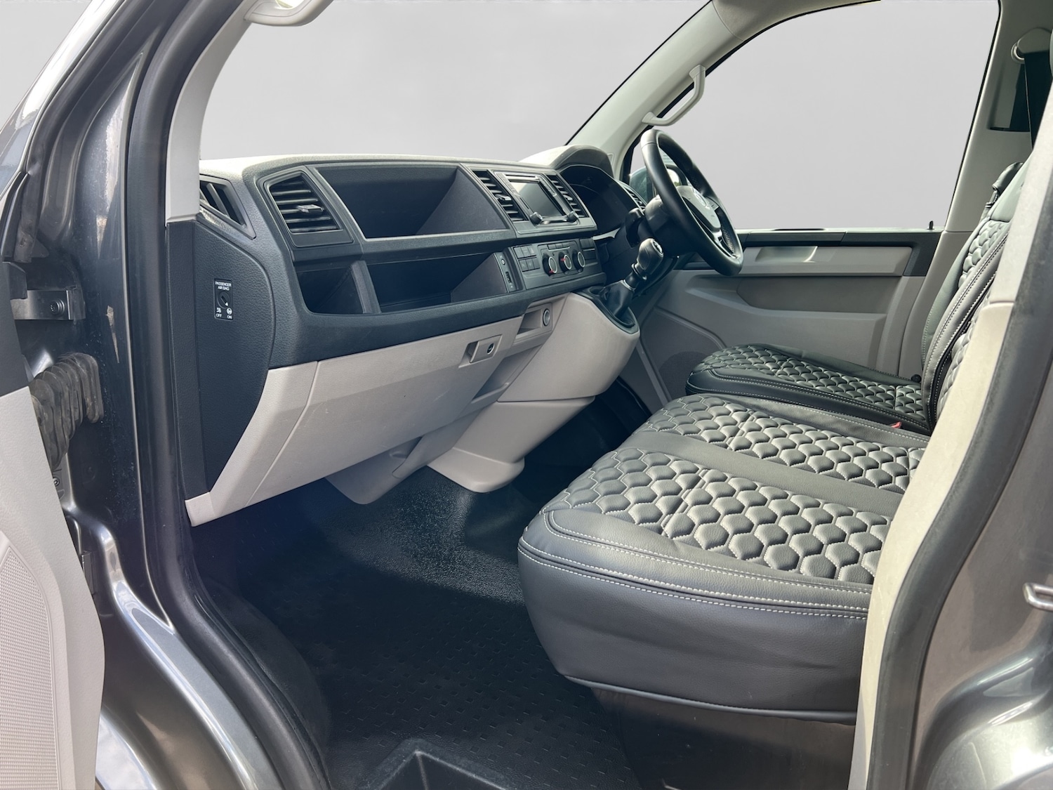 Used Volkswagen Transporter 2018 for sale - 78108976: Photo 19