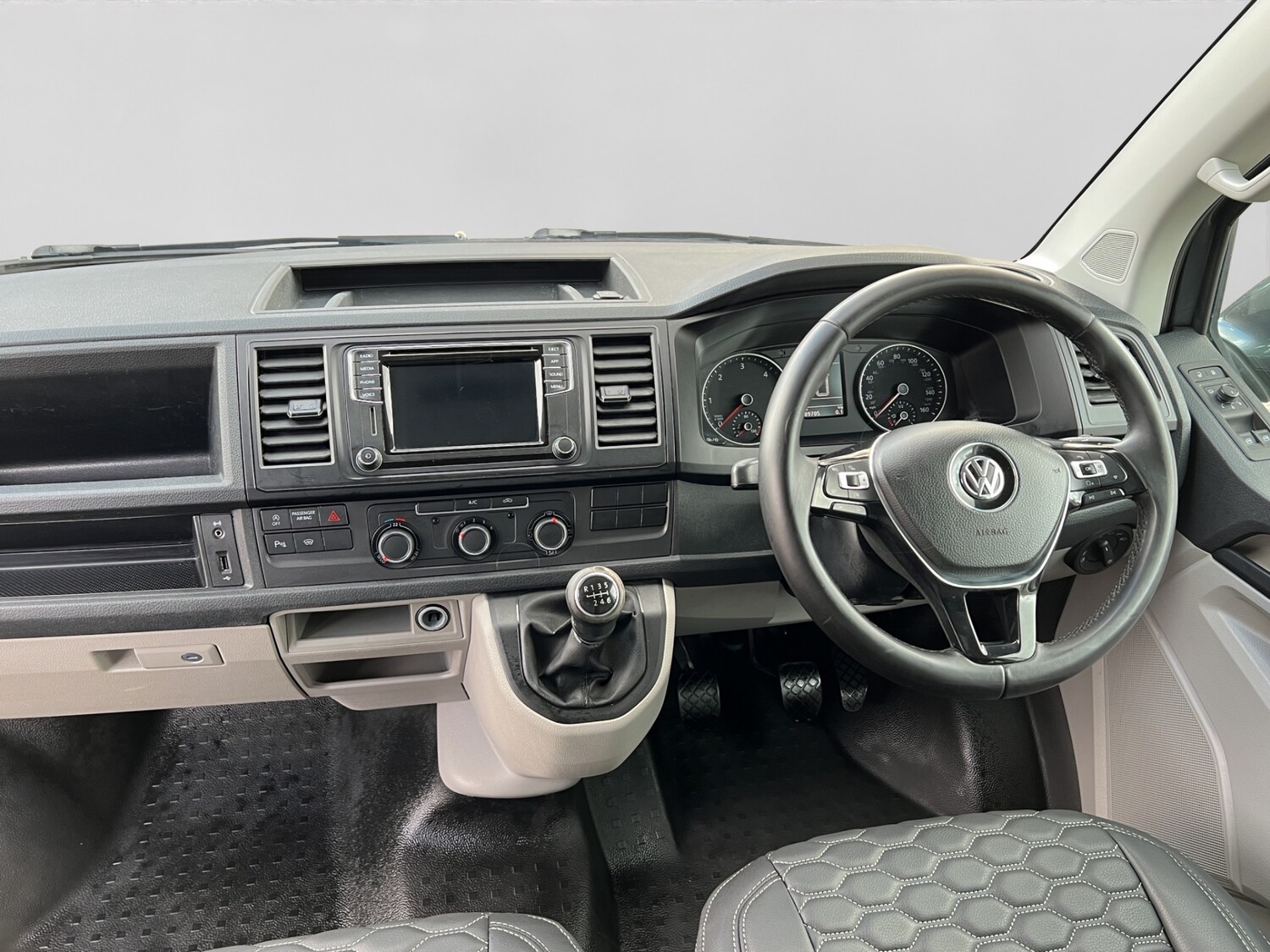 Used Volkswagen Transporter 2018 for sale - 78108976: Photo 22