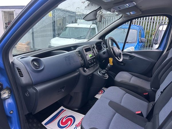 Used Vauxhall Vivaro 2018 for sale - 76339510: Photo 5