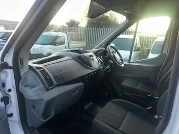 Used Ford Transit 2018 for sale - 77014970: Photo