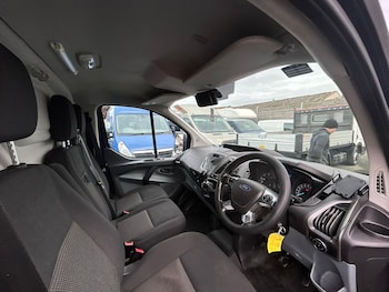 Used Ford Transit Custom 2017 for sale - 76411471: Photo