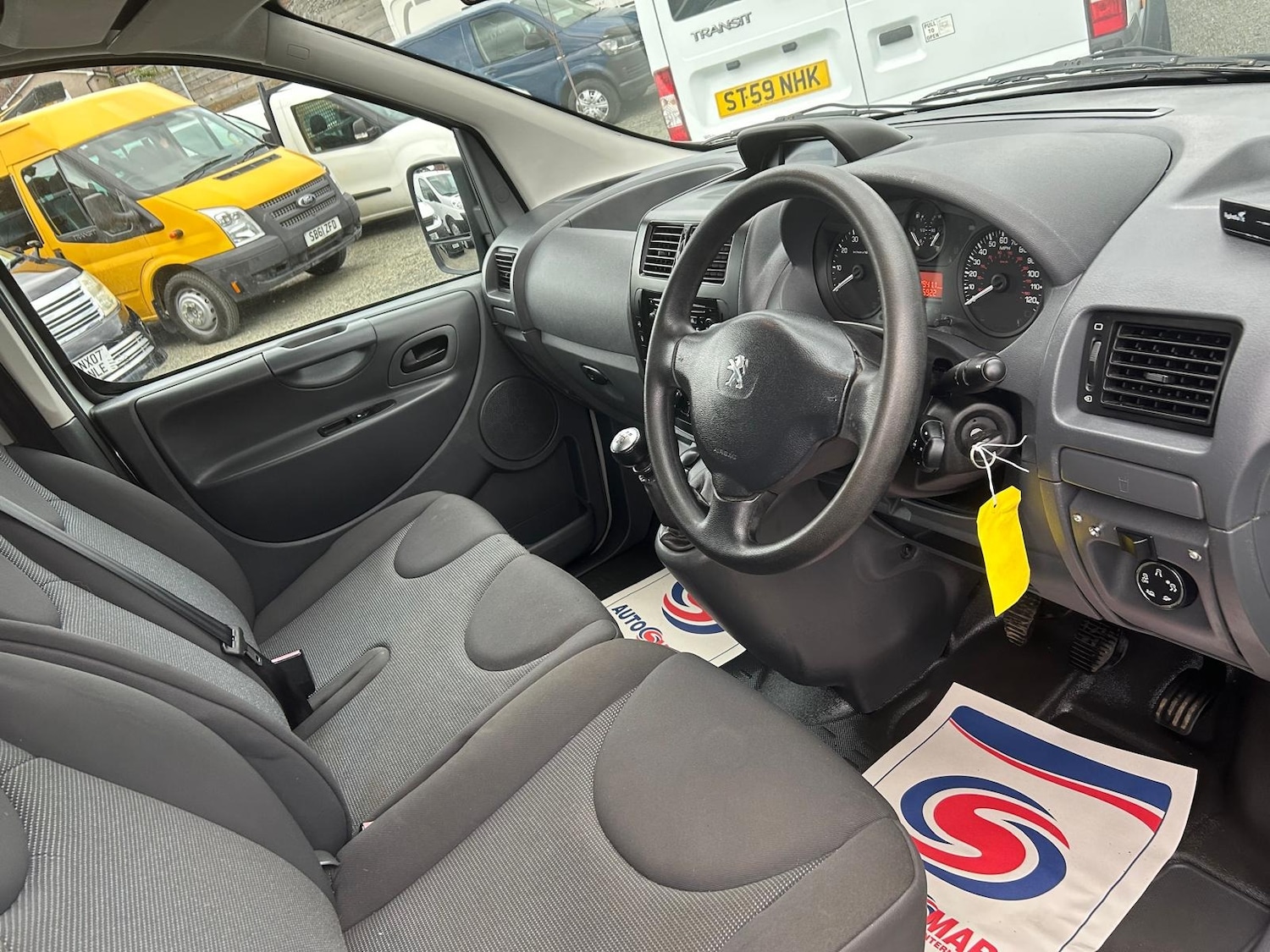 Used Peugeot Expert Tepee 2015 for sale - 76919446: Photo 11