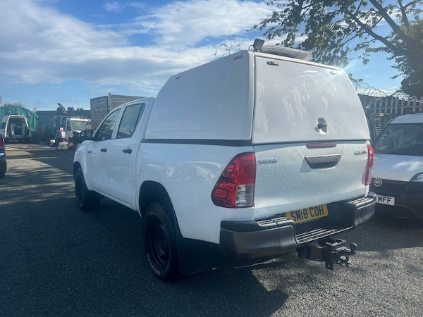 Used Toyota Hilux 2018 for sale - 76217325: Photo 8