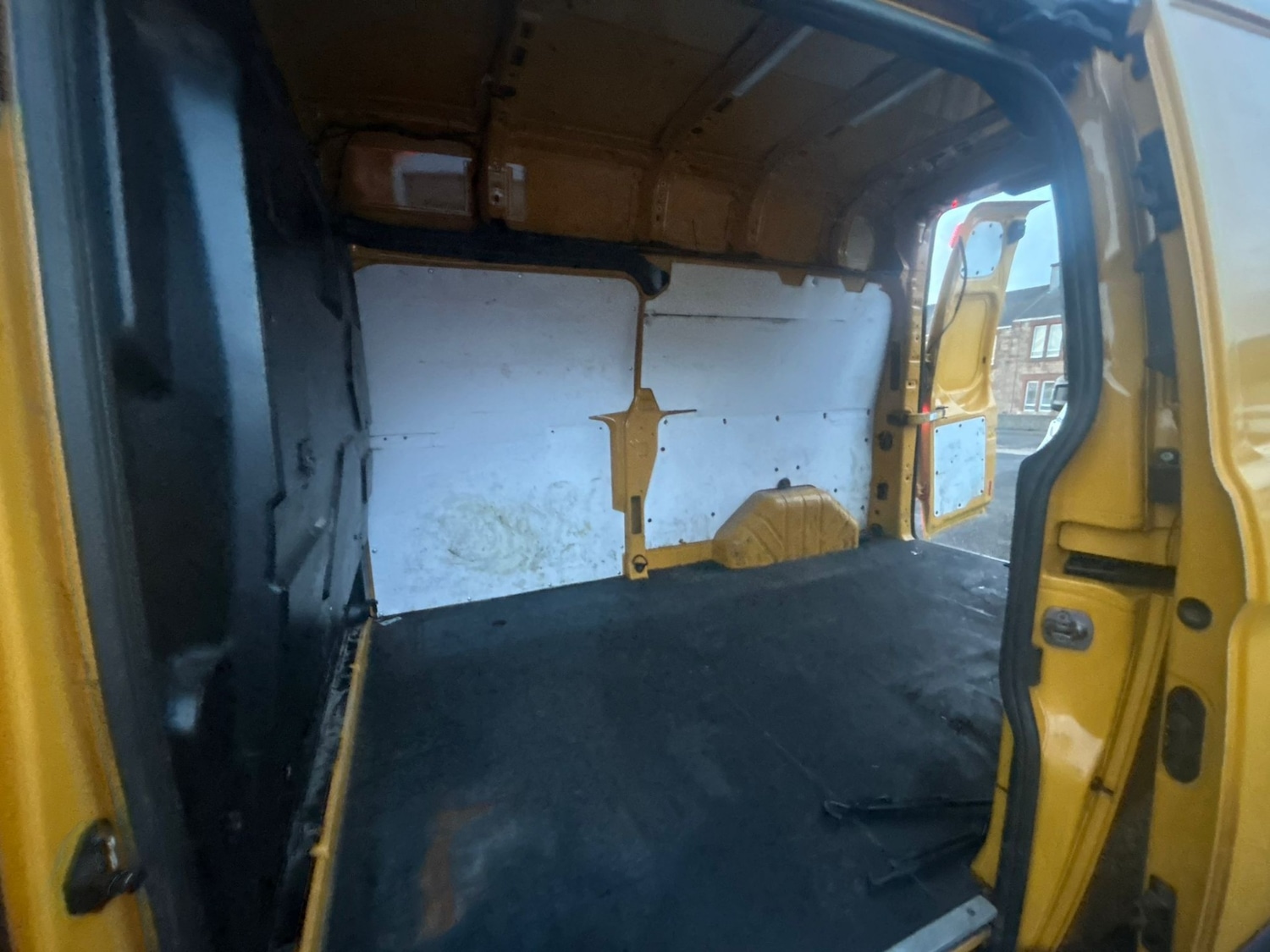 Used Ford Transit Custom 2020 for sale - 76875325: Photo 2