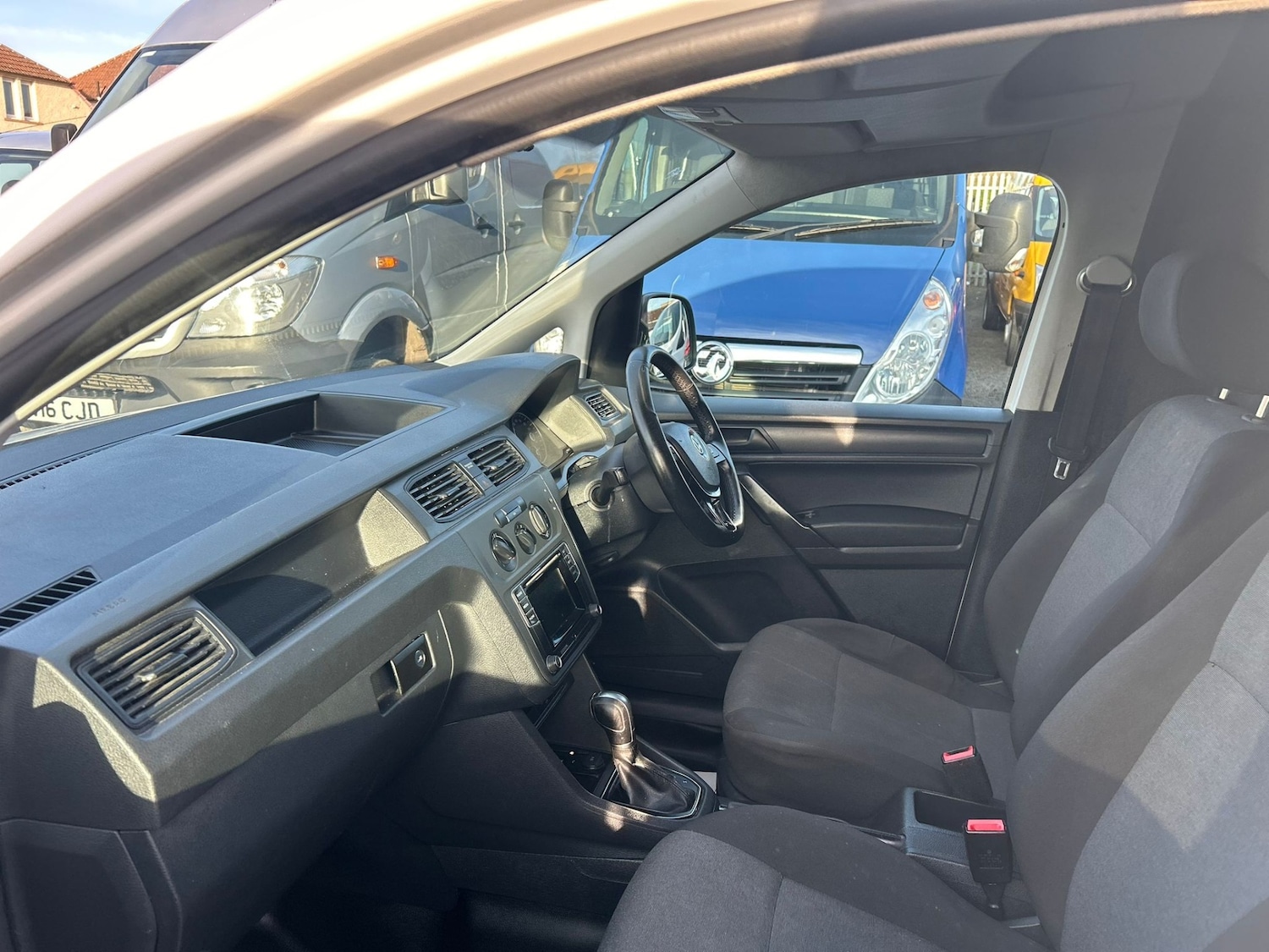 Used Volkswagen Caddy Maxi 2018 for sale - 77628741: Photo 5