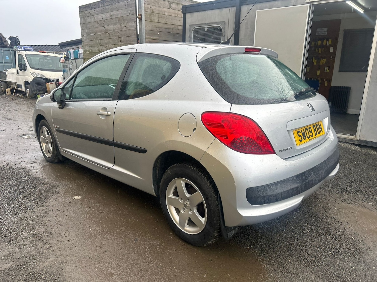 Used Peugeot 207 2009 for sale - 77795671: Photo 2