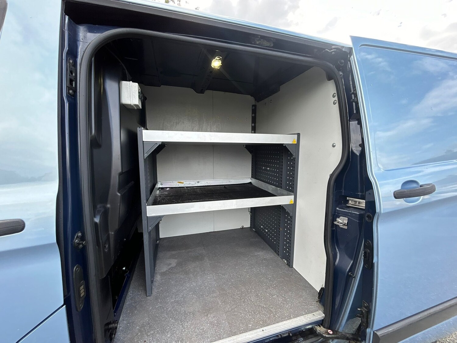 Used Ford Transit Custom 2018 for sale - 76420736: Photo 11