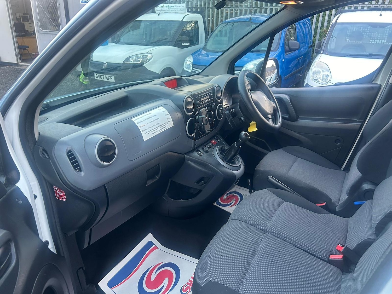 Used Peugeot Partner 2018 for sale - 76373335: Photo 11