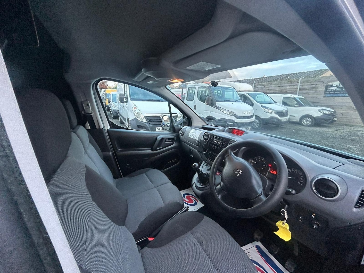 Used Peugeot Partner 2018 for sale - 76373335: Photo 12