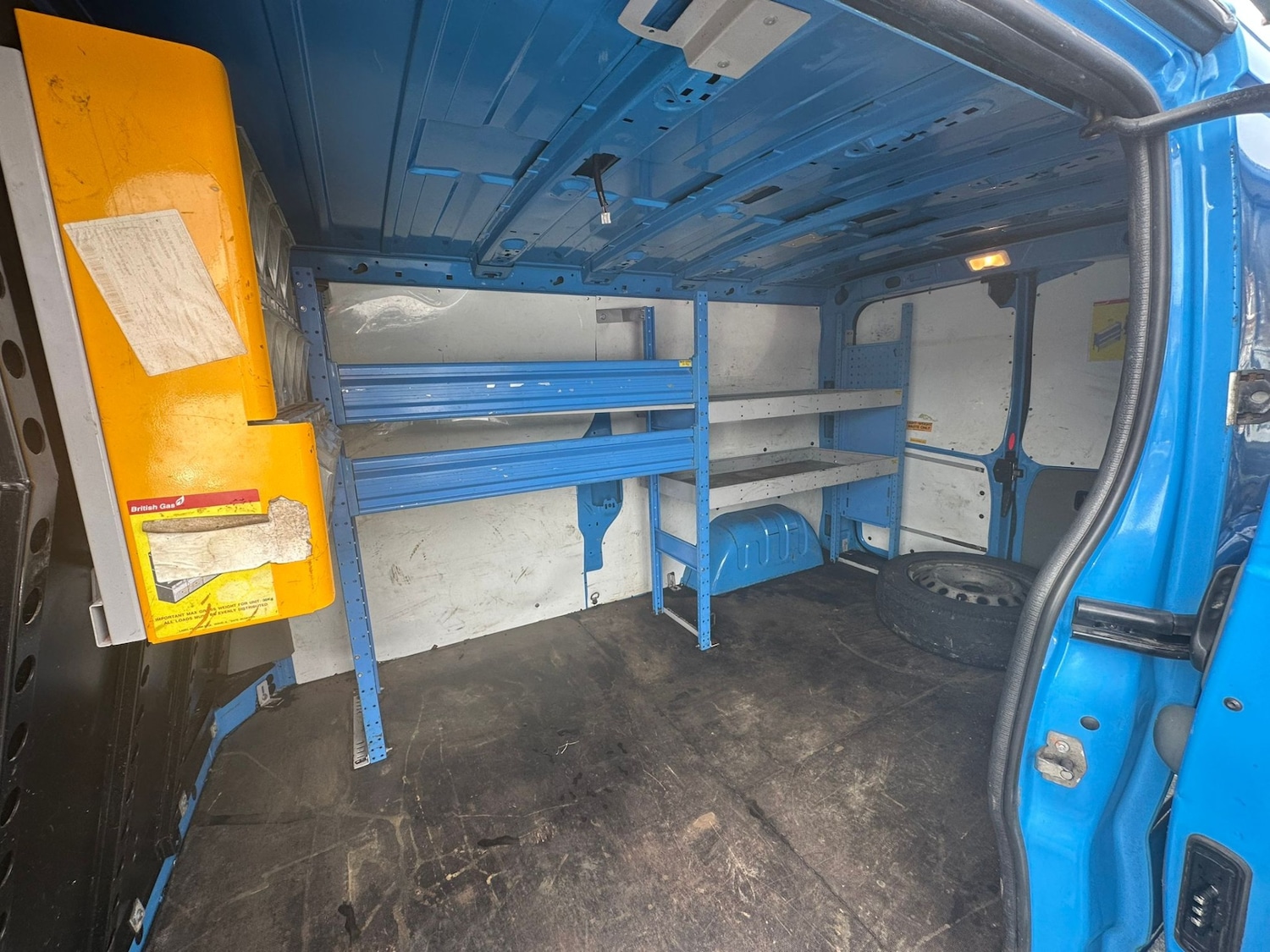 Used Vauxhall Vivaro 2010 for sale - 77911731: Photo 2