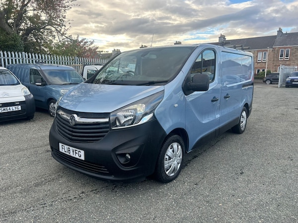 Used Vauxhall Vivaro 2018 for sale - 76217575: Photo 2