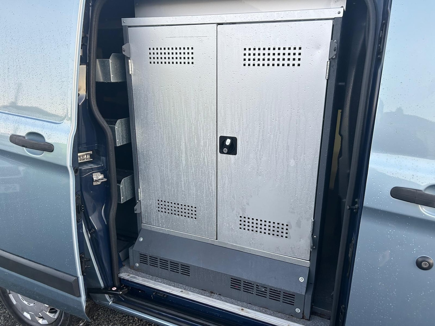 Used Ford Transit Custom 2017 for sale - 76843049: Photo 2