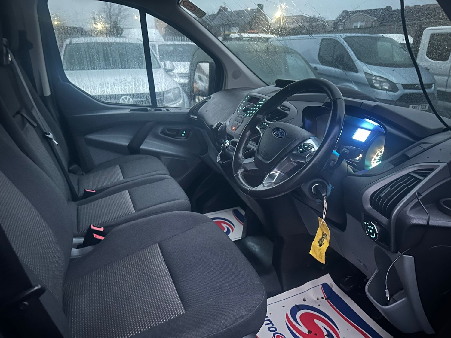 Used Ford Transit Custom 2017 for sale - 77193935: Photo 10