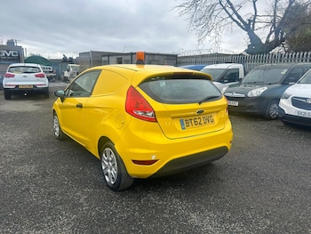 Used Ford Fiesta 2013 for sale - 77022248: Photo