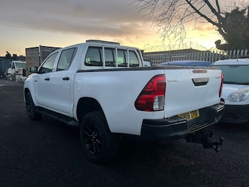 Used Toyota Hilux 2018 for sale - 77749422: Photo