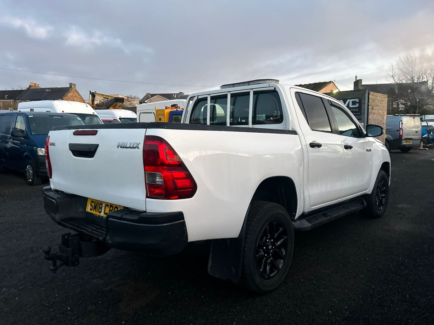Used Toyota Hilux 2018 for sale - 77112537: Photo 3