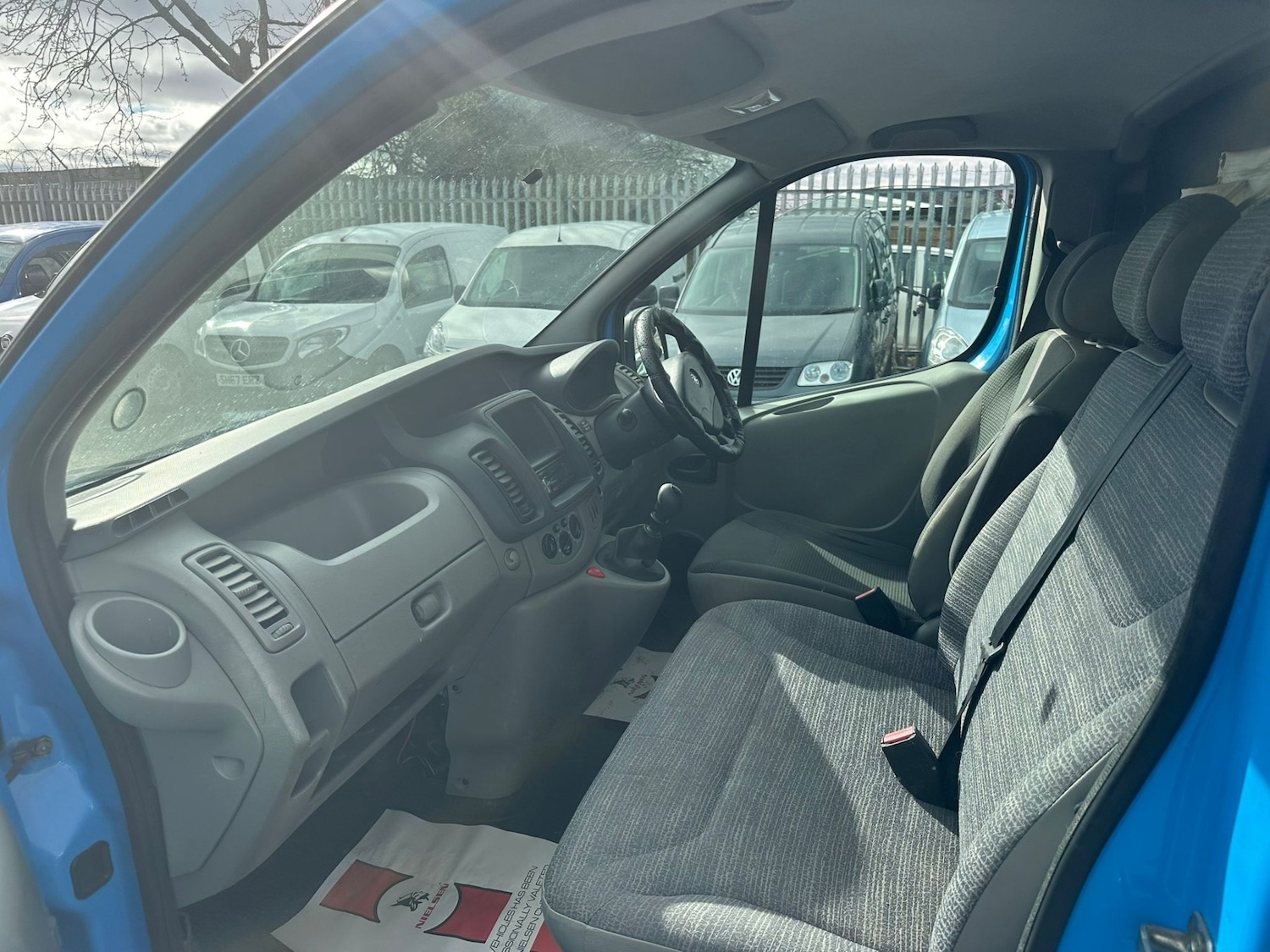 Used Vauxhall Vivaro 2010 for sale - 77821842: Photo 5