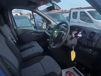 Used Vauxhall Vivaro 2016 for sale - 75682899: Photo